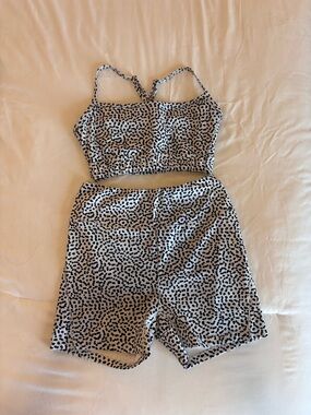 Amazon Women's Black and White Print Two-Piece workout Set